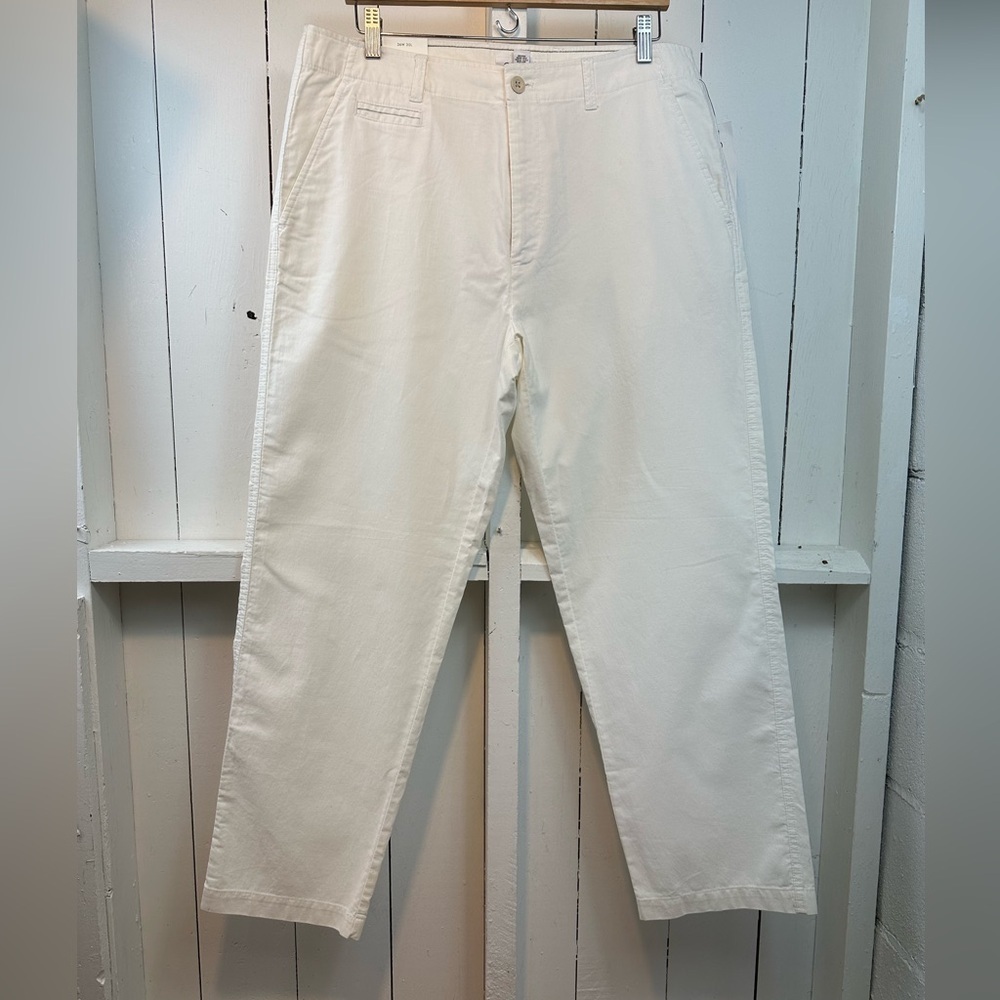 NWT Men’s Pants Calvin Klein Cotton Cherub White 36W 30 L Ripped Pants Vacation